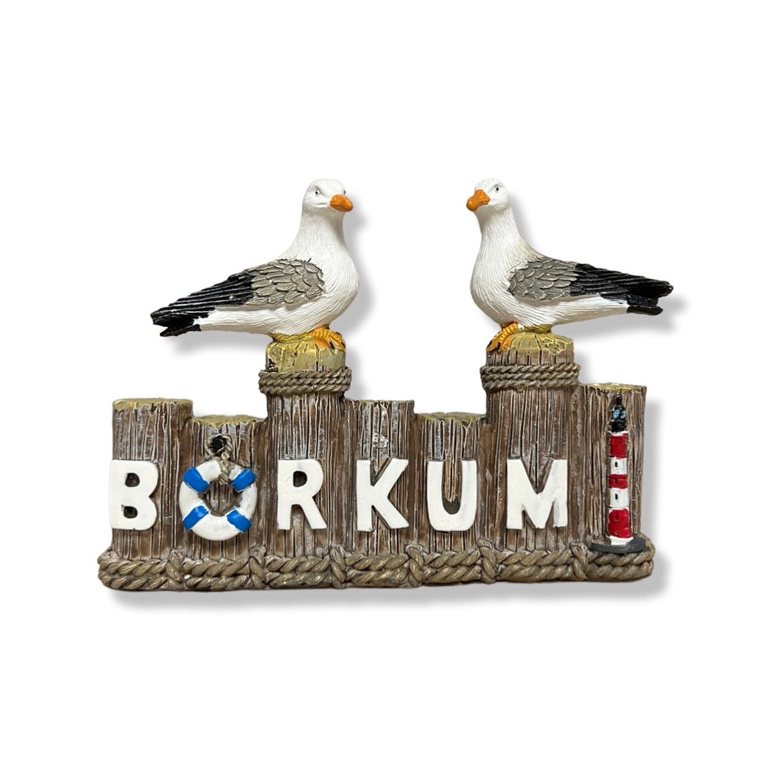 Möwen auf Poller Borkum